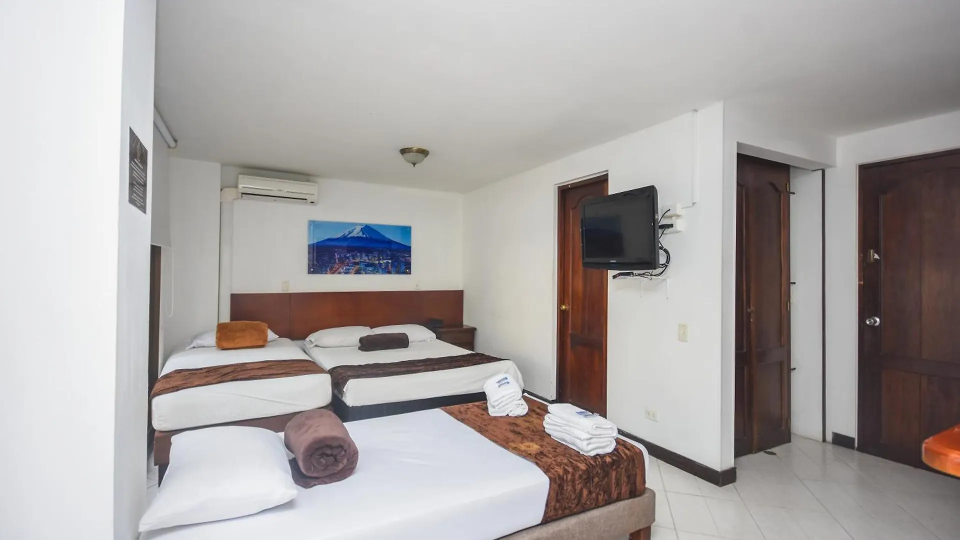 Hotel Estadio Real Medellín 3*,  Kolombiya