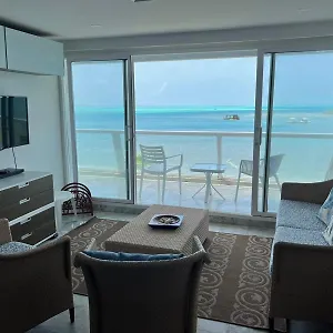 Apartamento Con Playa Privada Y Vista Al Mar 